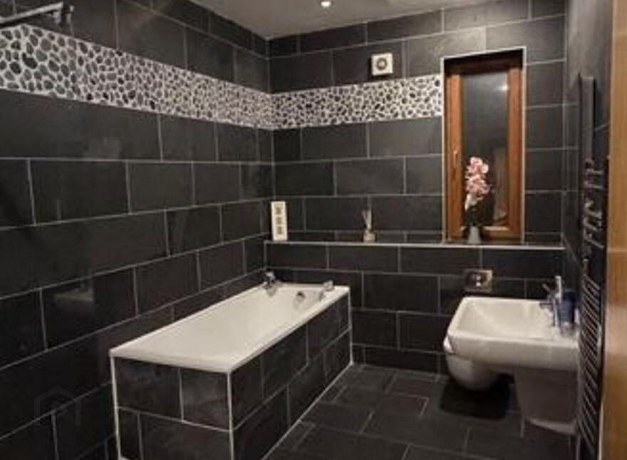 Aghadoe, Upper Ardmore, Passage West, T12D8KR