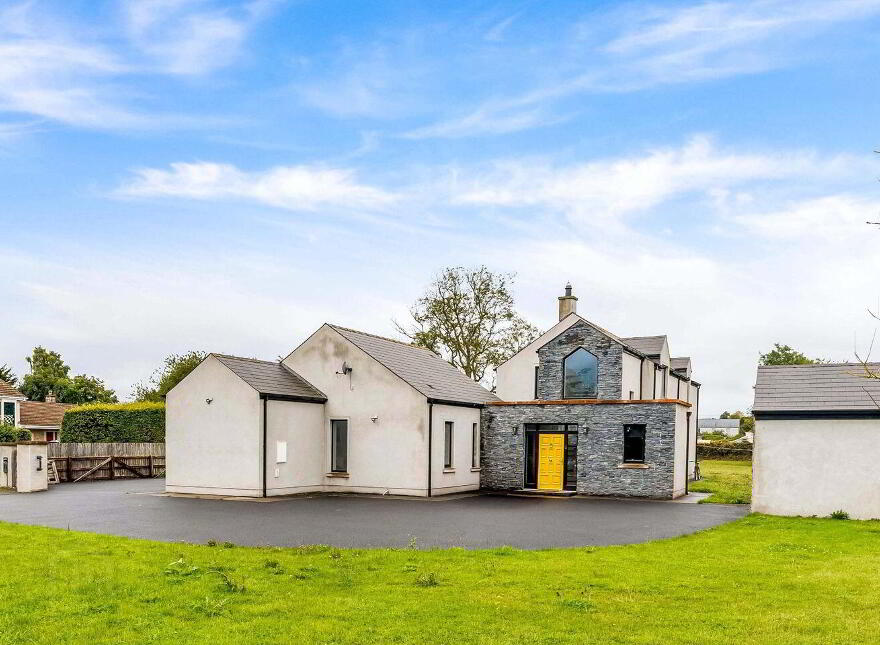 Dowsain Ghar, Knockmark, Drumree, A85HY54