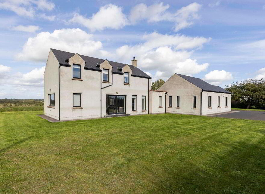 Dowsain Ghar, Knockmark, Drumree, A85HY54