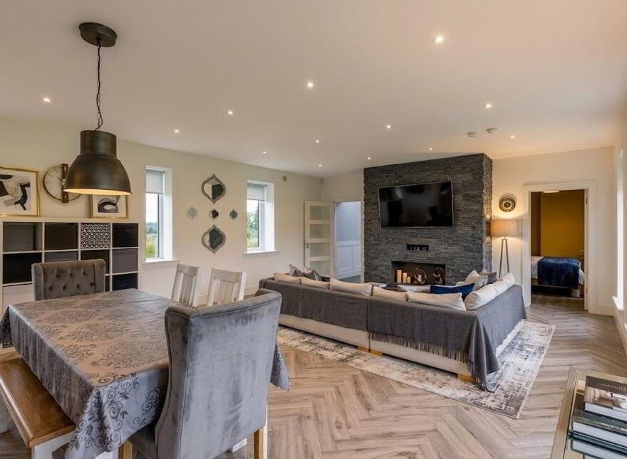 Dowsain Ghar, Knockmark, Drumree, A85HY54
