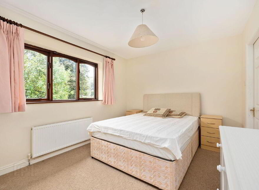 12 Treacy Meadows, Newbridge, W12PC99
