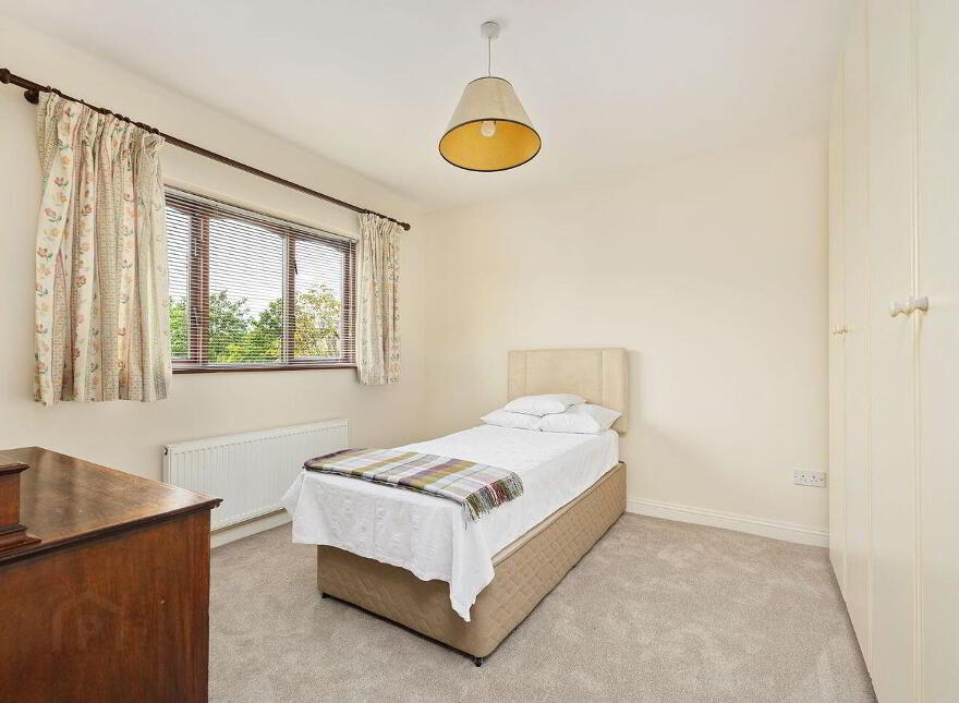 12 Treacy Meadows, Newbridge, W12PC99