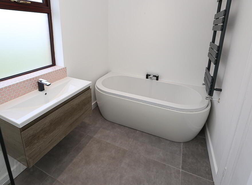 67 Locksley Park, Belfast, BT10 0AS
