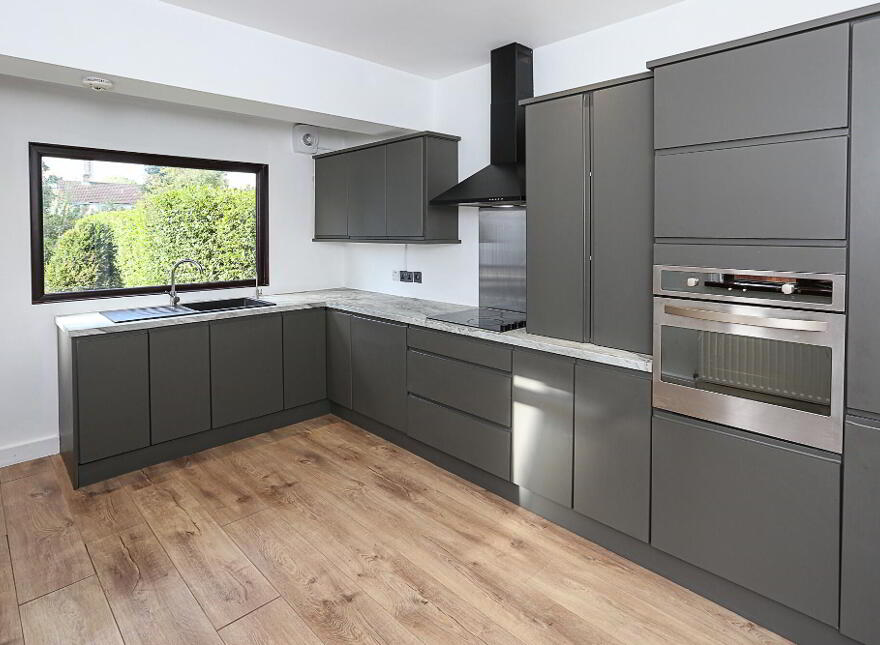 67 Locksley Park, Belfast, BT10 0AS