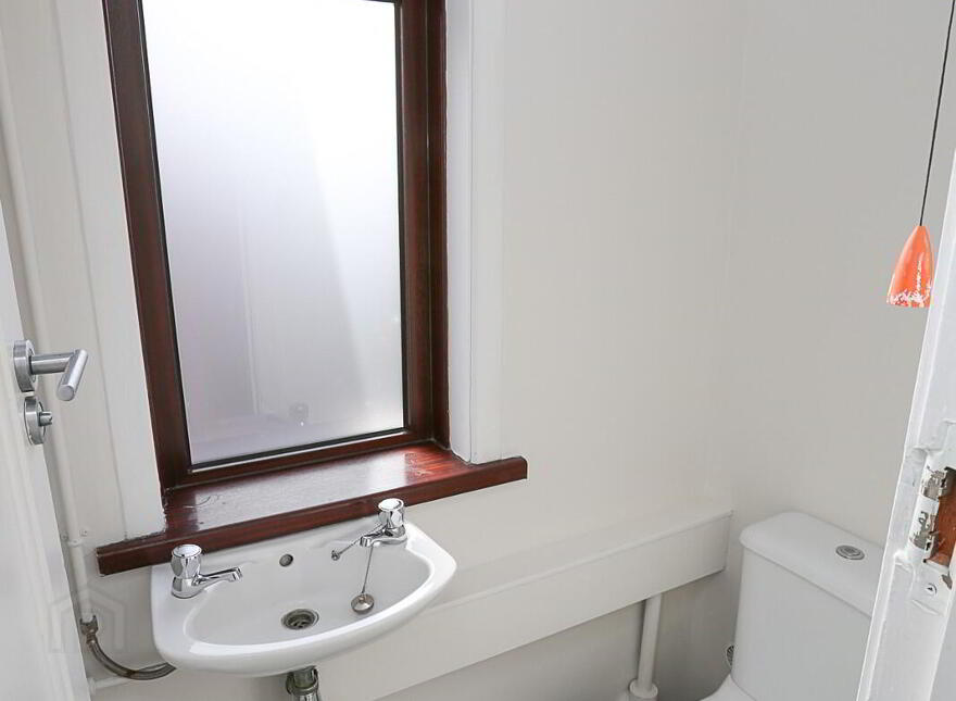 67 Locksley Park, Belfast, BT10 0AS