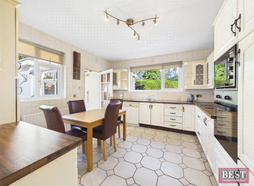 14 Newtown Road, Rostrevor, Newry, BT34 3BY