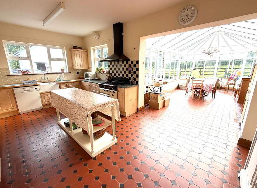 Finford House, Bunnahow, Ballinruan, H91PW8Y