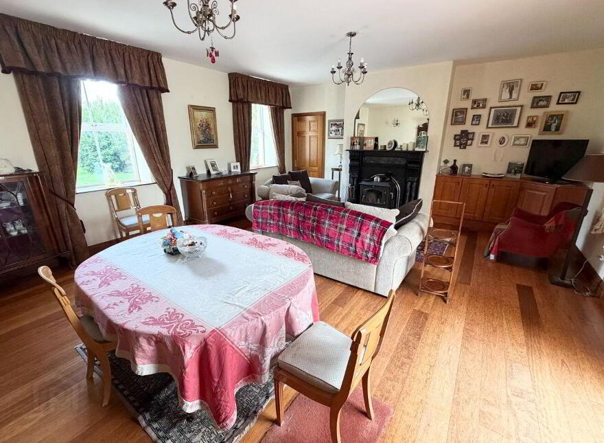 Finford House, Bunnahow, Ballinruan, H91PW8Y