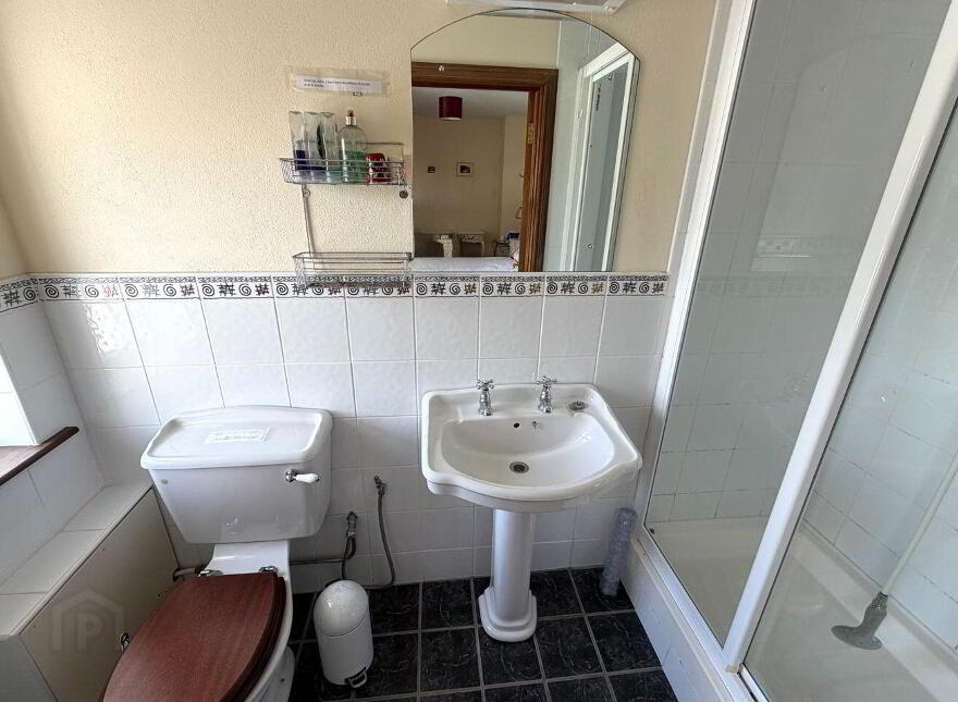 Finford House, Bunnahow, Ballinruan, H91PW8Y
