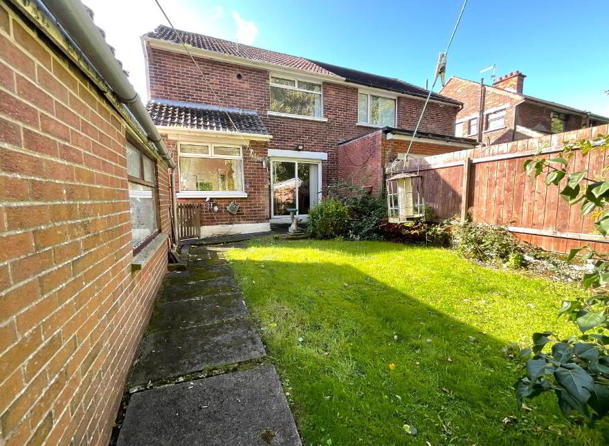 31 Westway Gardens, Belfast, BT13 3NR