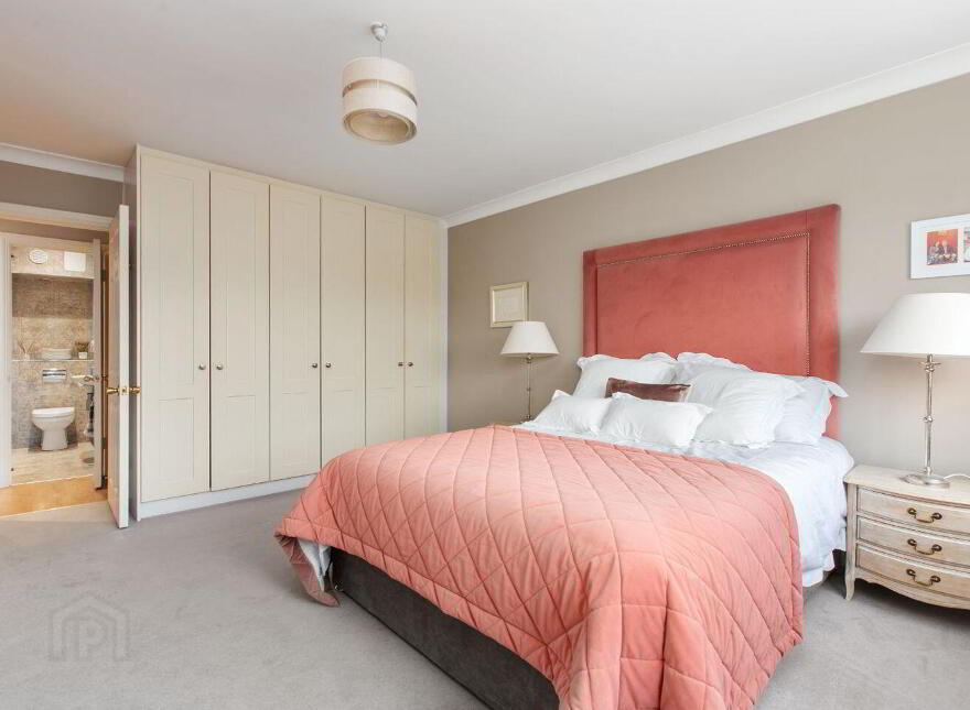 Apartment 19 Raglan Hall, Ballsbridge, Ballsbridge, D04R5H9