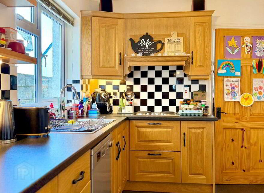 23 Ross Árd, Monksland, Athlone, N37C8E2