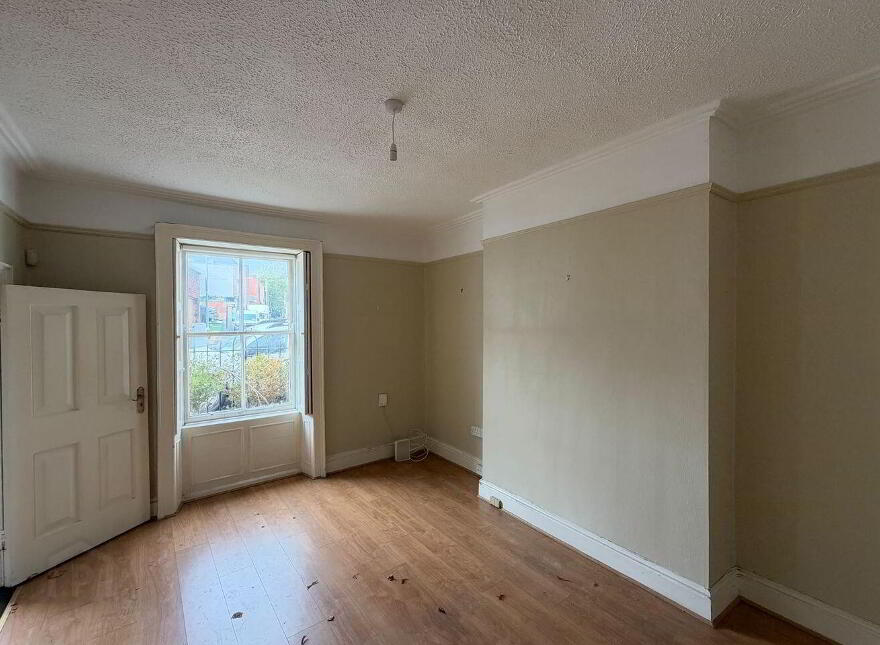 11 Eastmoreland Place, Ballsbridge, Dublin 4, D04XV18