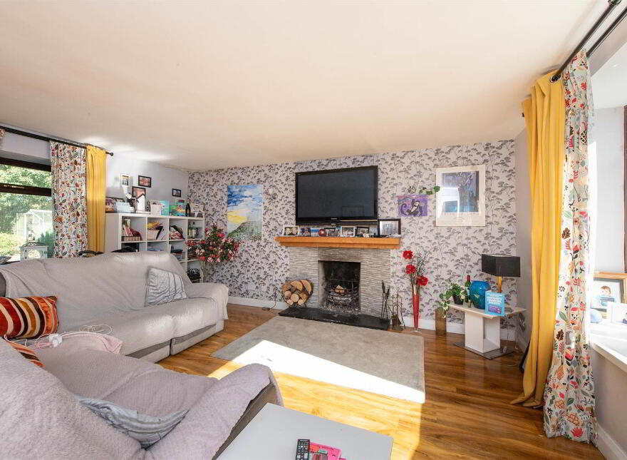 70 Crabtree Road, Ballynahinch, BT24 8RJ