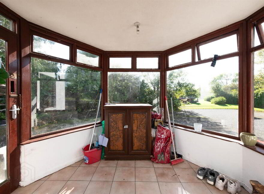 70 Crabtree Road, Ballynahinch, BT24 8RJ