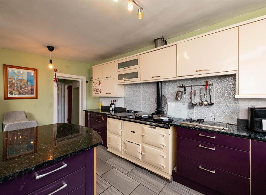 70 Crabtree Road, Ballynahinch, BT24 8RJ