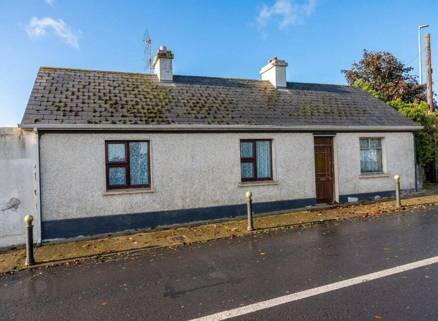 Main Street, Ardagh, V42AC82