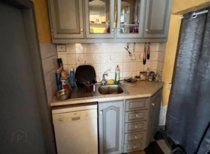 Main Street, Ardagh, V42AC82