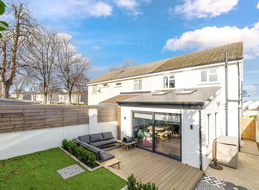 10 Llewellyn Grove, Rathfarnham, Rathfarnham, D16E628