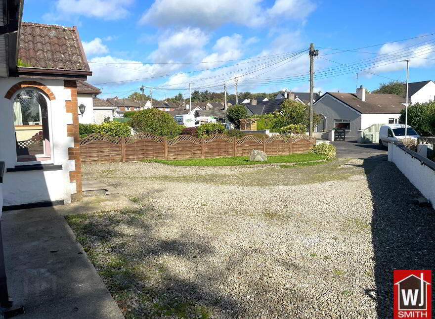 10 Hawthorn Park, Castlederg, BT81 7BX