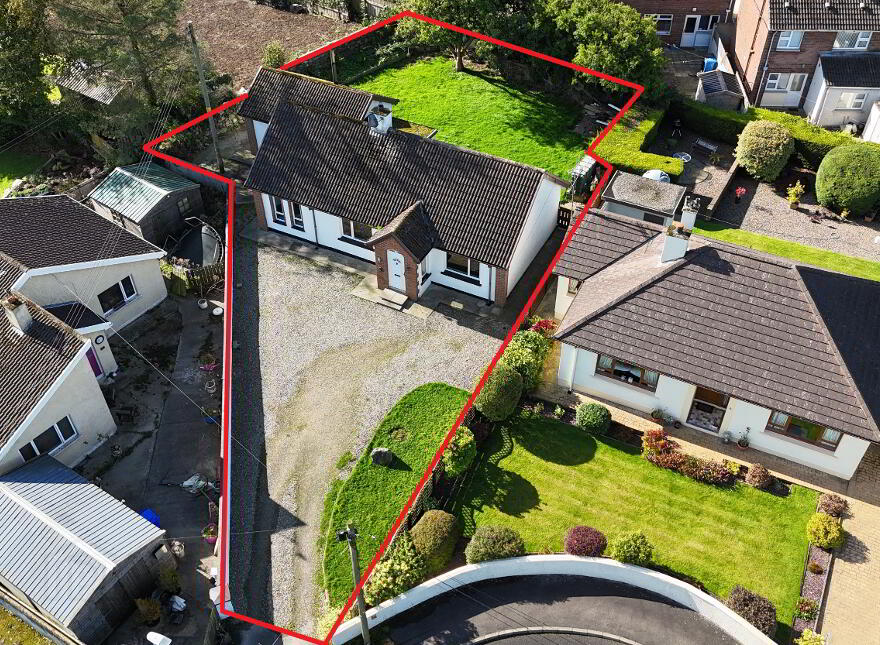 10 Hawthorn Park, Castlederg, BT81 7BX