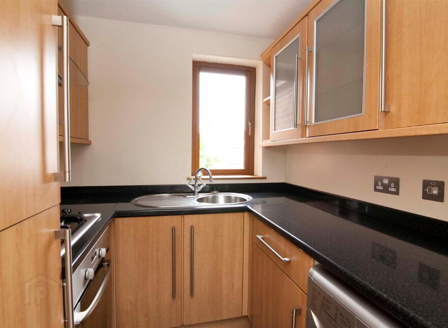 27 Eastleigh Crescent, Belfast, BT5 6HT