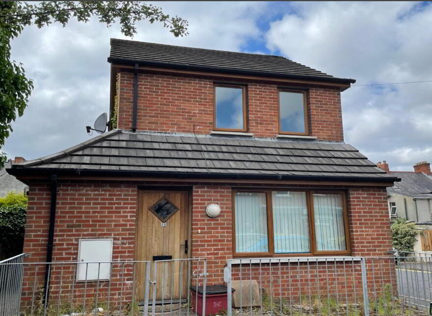 27 Eastleigh Crescent, Belfast, BT5 6HT