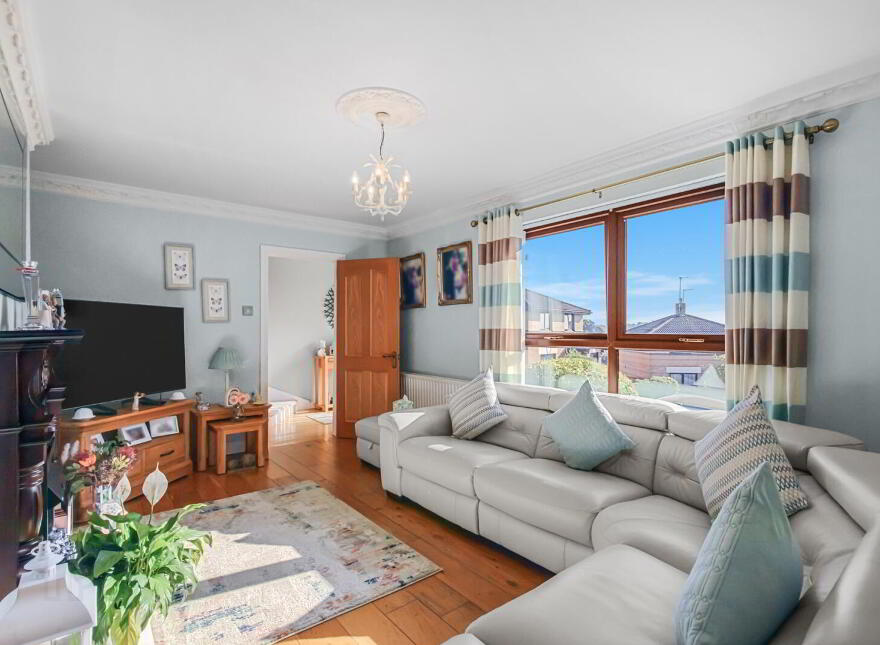 38 Grangewood Manor, Dundonald, Belfast, BT16 1GJ