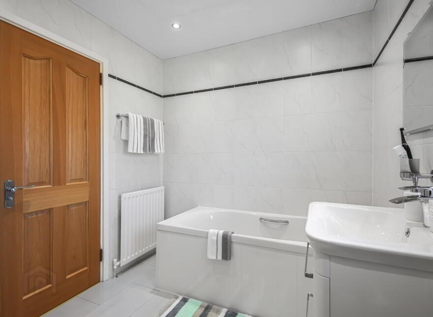 38 Grangewood Manor, Dundonald, Belfast, BT16 1GJ