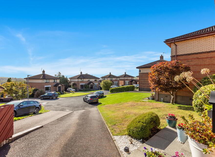 38 Grangewood Manor, Dundonald, Belfast, BT16 1GJ