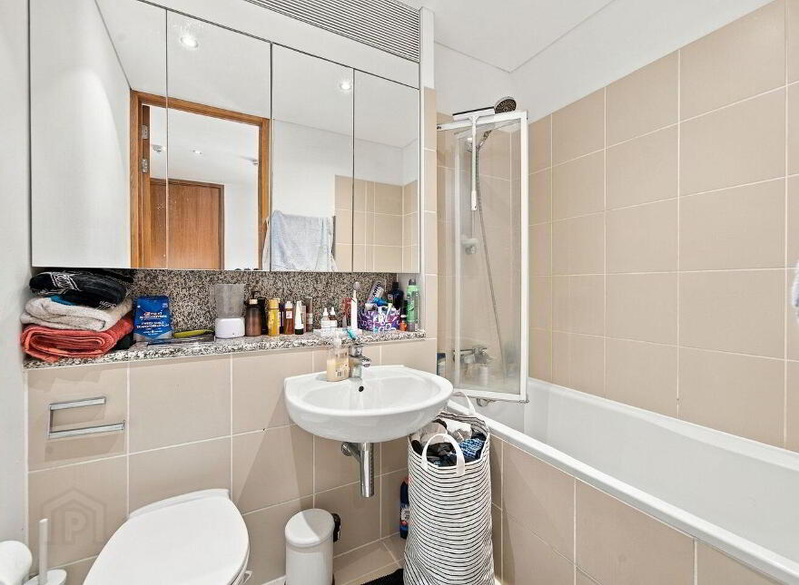 Apartment 90 Hill Of Down House, Spencer Dock, Dublin 1, D01NH76