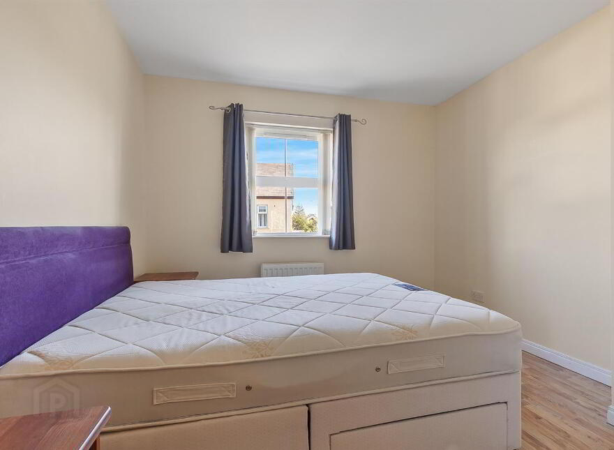 18 Cloughlands Park, Carrickfergus, BT38 7NJ