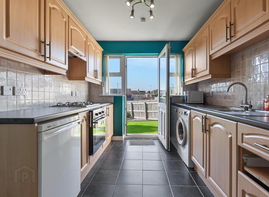 18 Cloughlands Park, Carrickfergus, BT38 7NJ