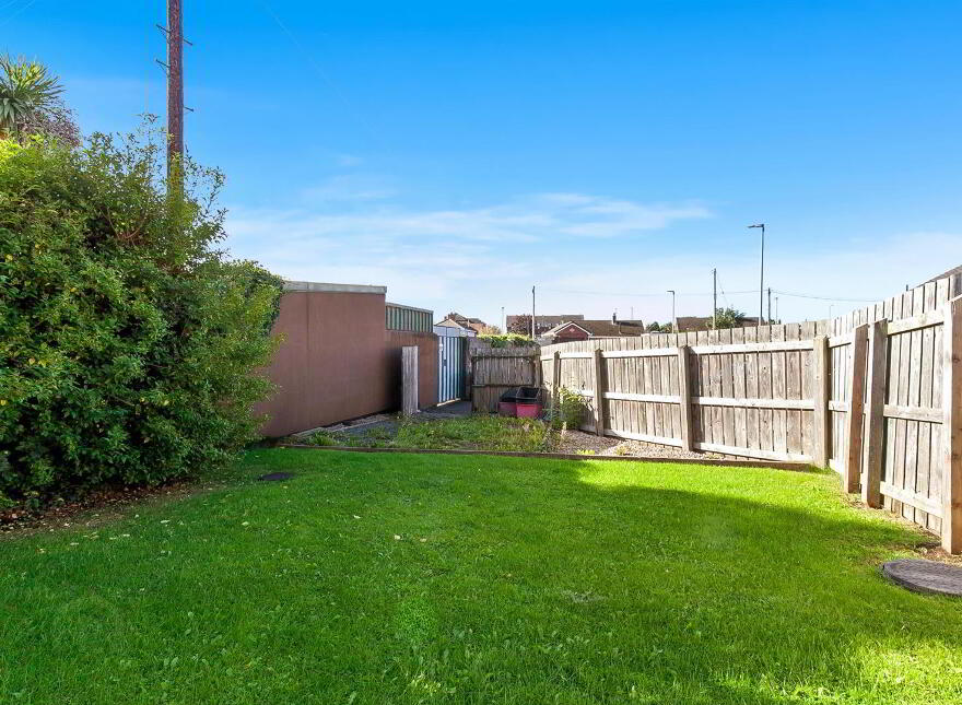 18 Cloughlands Park, Carrickfergus, BT38 7NJ