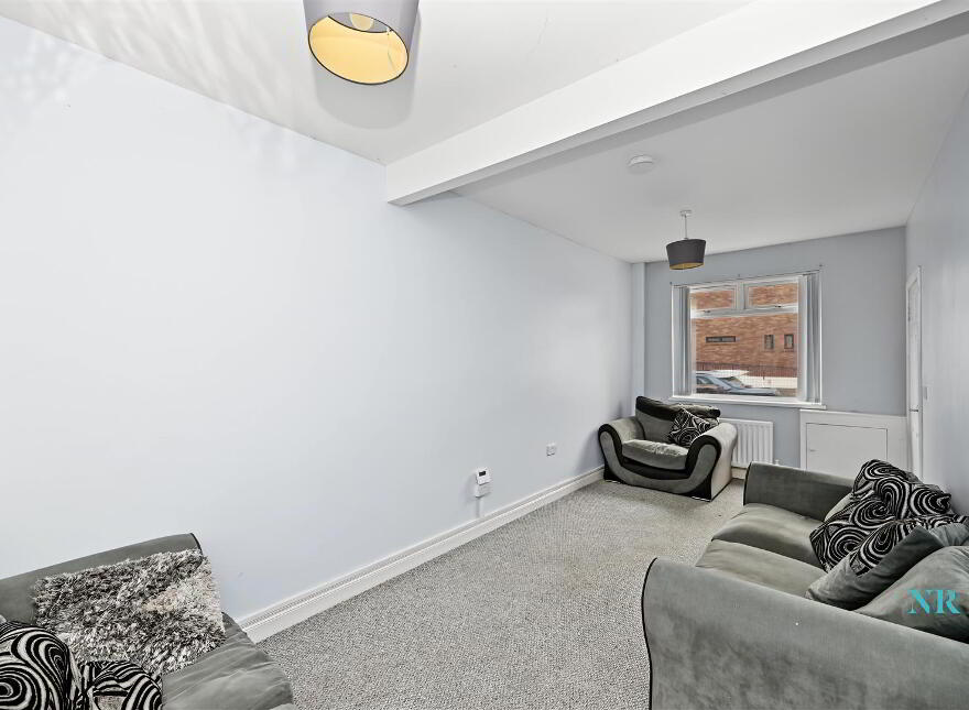 835 Crumlin Road, Belfast, BT14 8AA