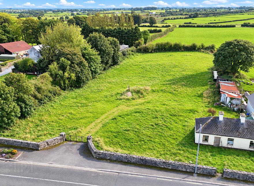 Curraghboy Village, Curraghboy, Lismoyle, N37N289