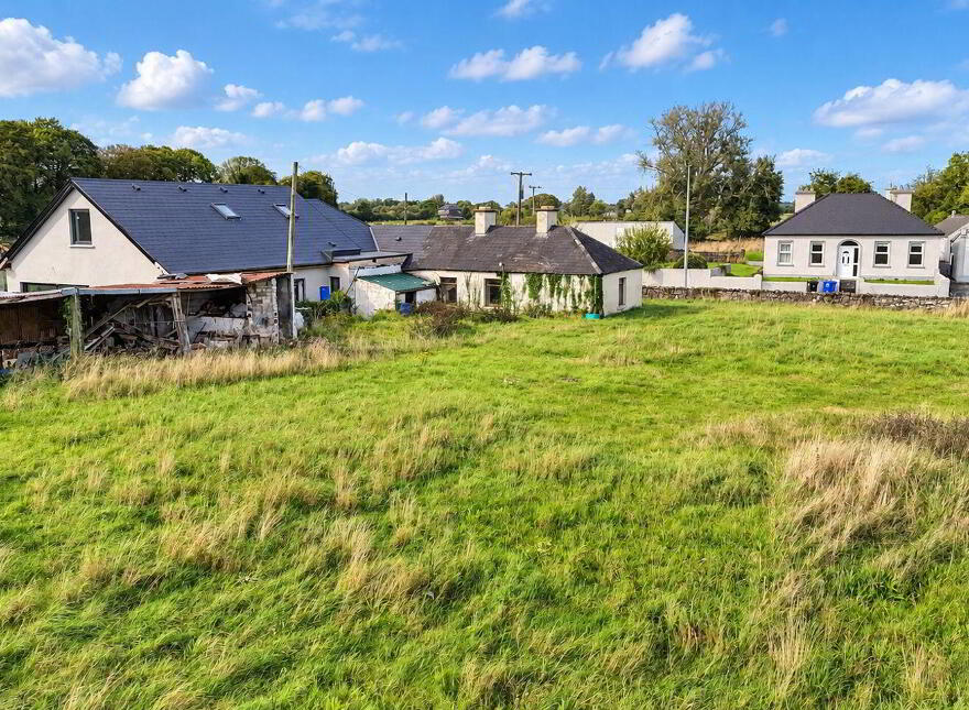 Curraghboy Village, Curraghboy, Lismoyle, N37N289
