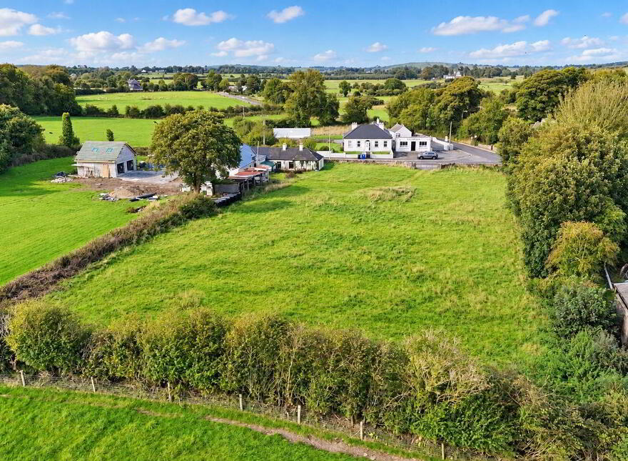 Curraghboy Village, Curraghboy, Lismoyle, N37N289