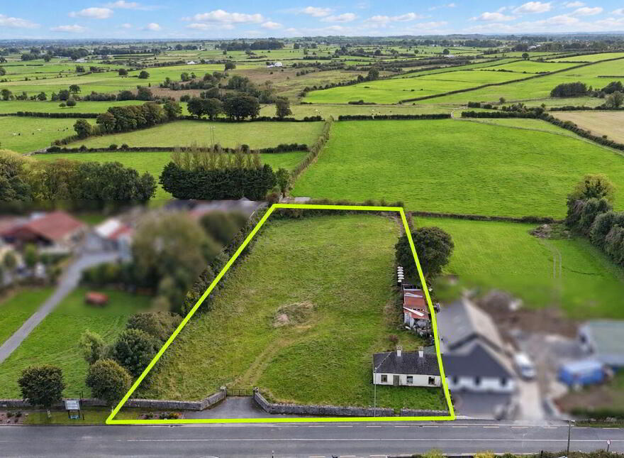 Curraghboy Village, Curraghboy, Lismoyle, N37N289