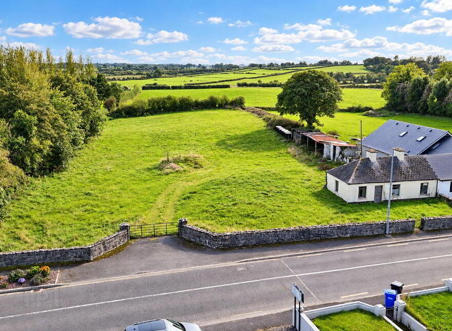 Curraghboy Village, Curraghboy, Lismoyle, N37N289