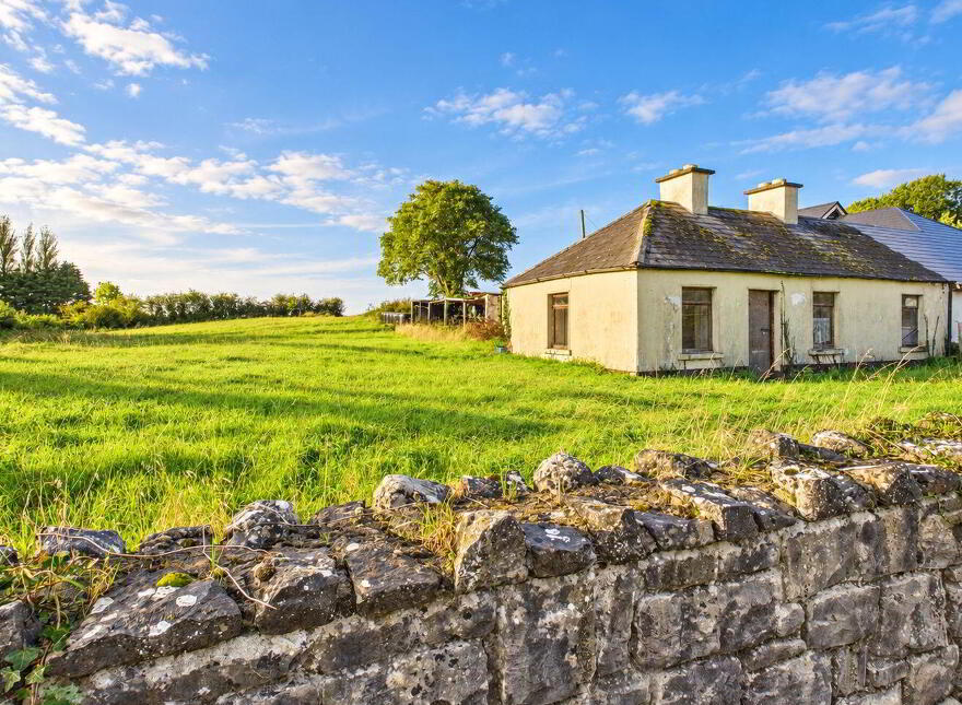 Curraghboy Village, Curraghboy, Lismoyle, N37N289