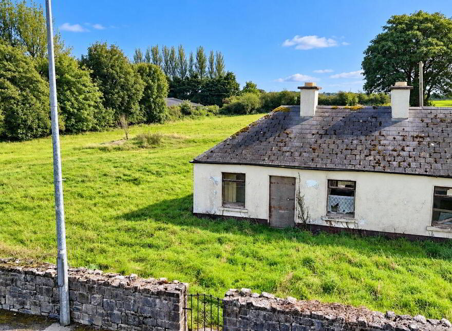 Curraghboy Village, Curraghboy, Lismoyle, N37N289