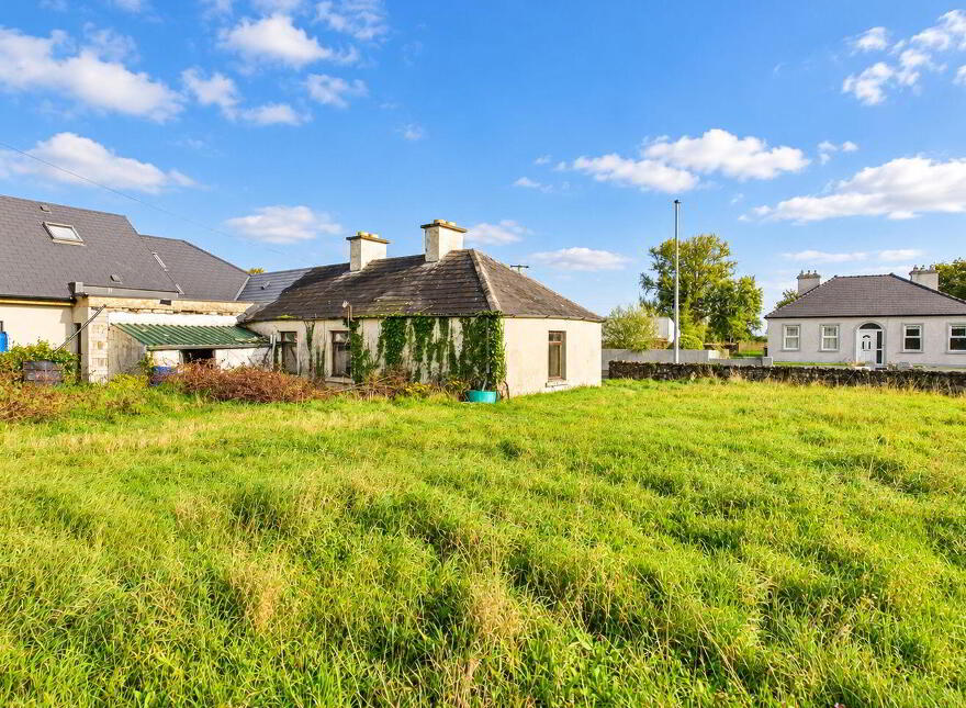 Curraghboy Village, Curraghboy, Lismoyle, N37N289