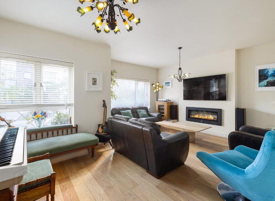 40 Woodbank, Shankill, Shankill, D18H026