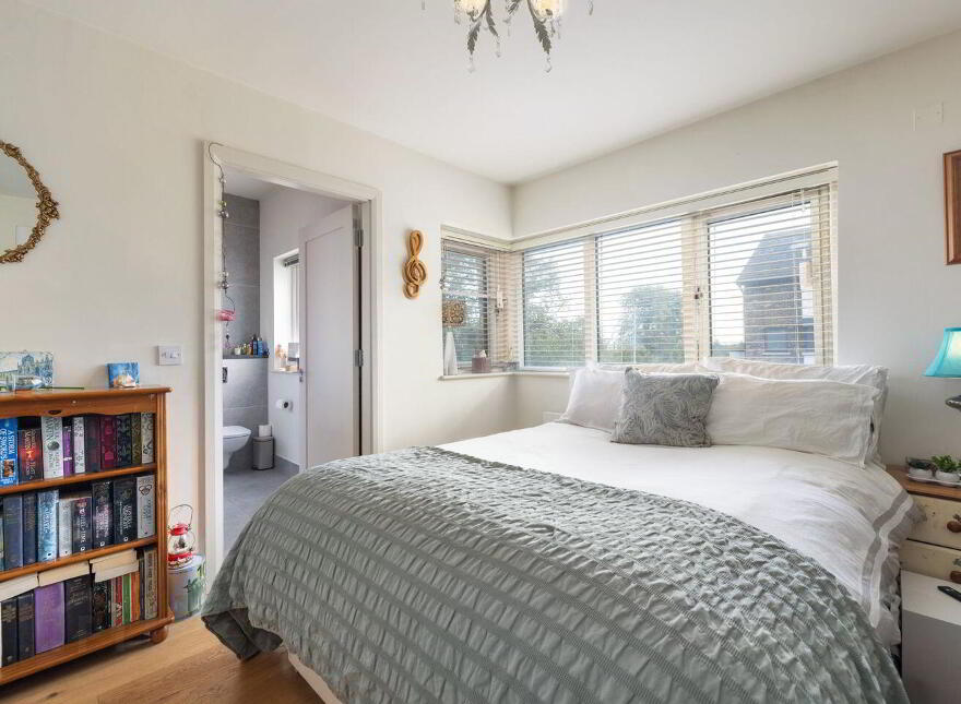 40 Woodbank, Shankill, Shankill, D18H026