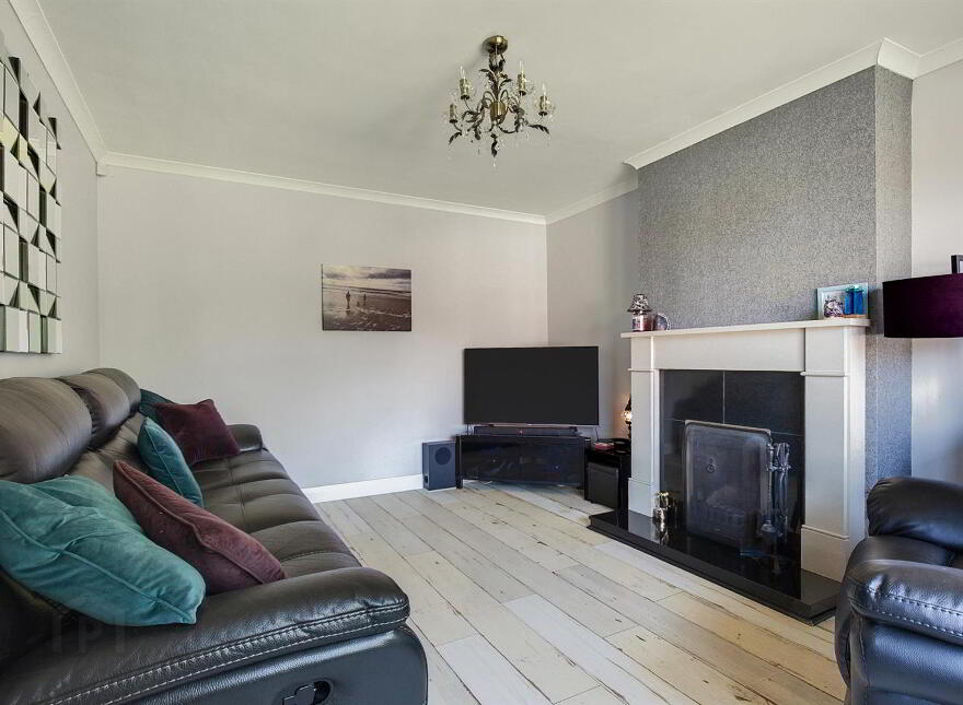 10 Hillside View, Newtownabbey, BT36 6DE