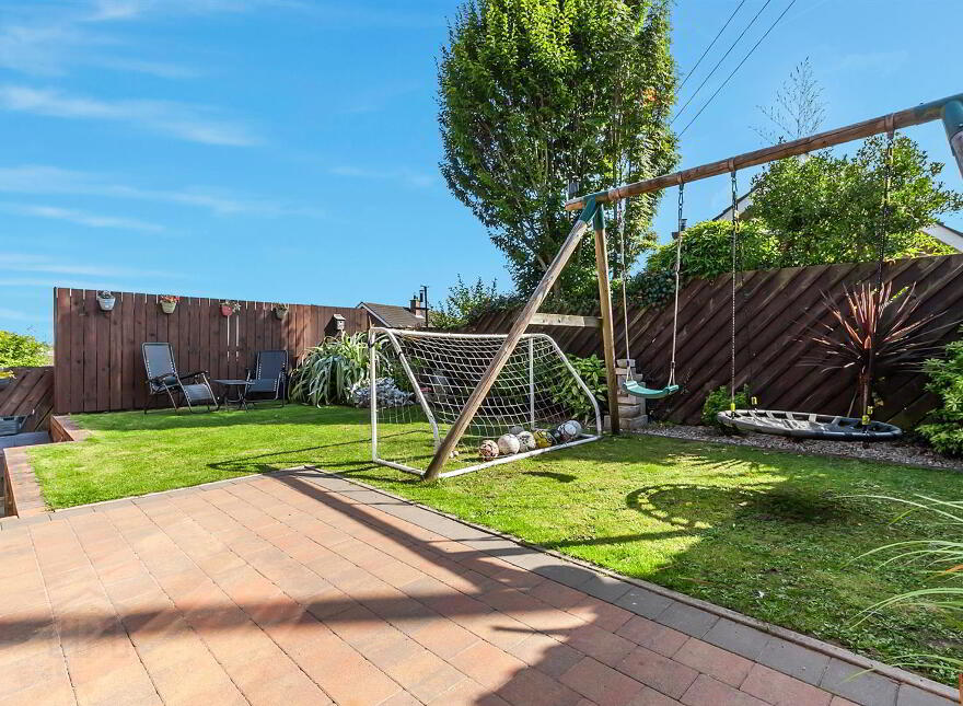 10 Hillside View, Newtownabbey, BT36 6DE