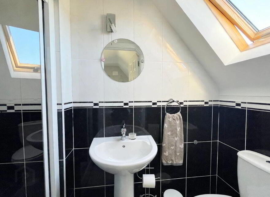 22 The Acres, Dromahair, F91K6K8