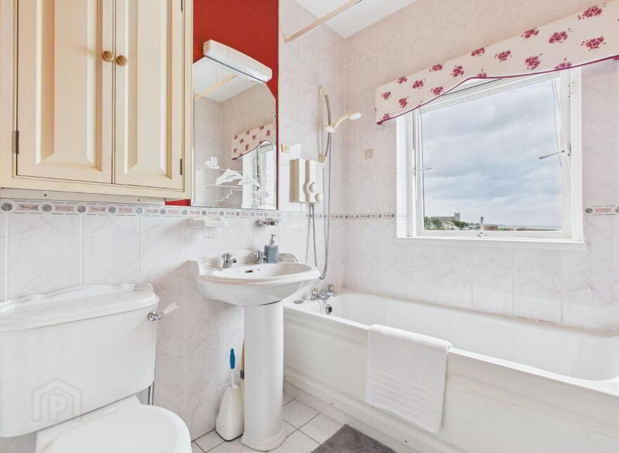 Trade Winds, 5c Coady's Quay, Dungarvan, X35V098