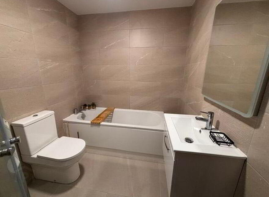 73 Dromliskin Court, Watsons Road, Newry, BT35 7FU